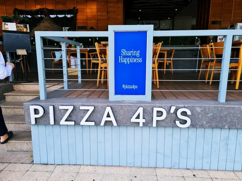 나트랑 쉐라톤 호텔 PIZZA 4P'S